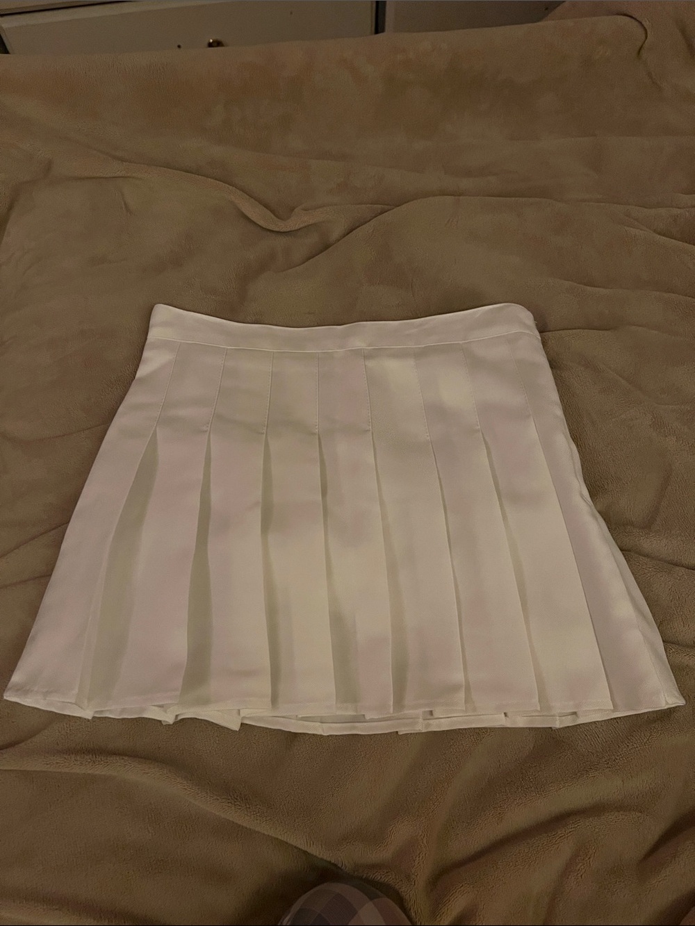 Classic White Pleated Women’s Skirt